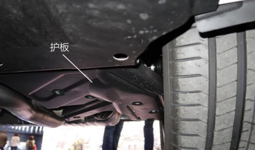 70萬豪車底盤構造揭秘 拆解寶馬X5與奔馳GLE，車底防護板下的豪華奧秘